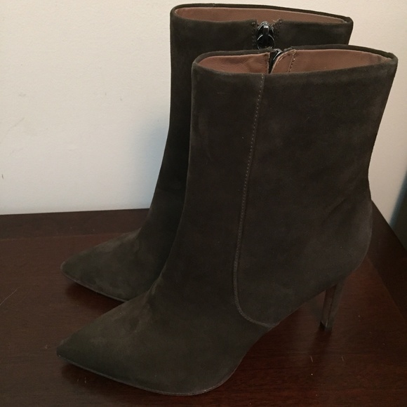 BCBGeneration Ava Size 10 Army Green Suede Ankle Boots - Picture 2 of 7